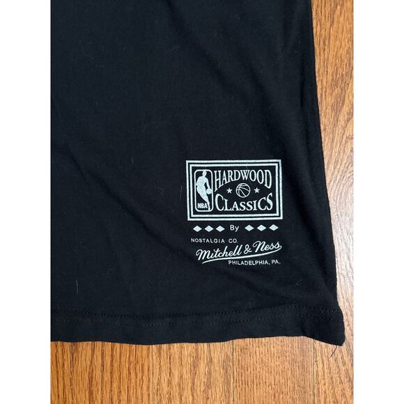 Toronto Raptors Mitchell & Ness Hardwood Classics Men's Black T-Shirt Size XL - Picture 4 of 6